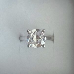 White Gold And Diamond Ring